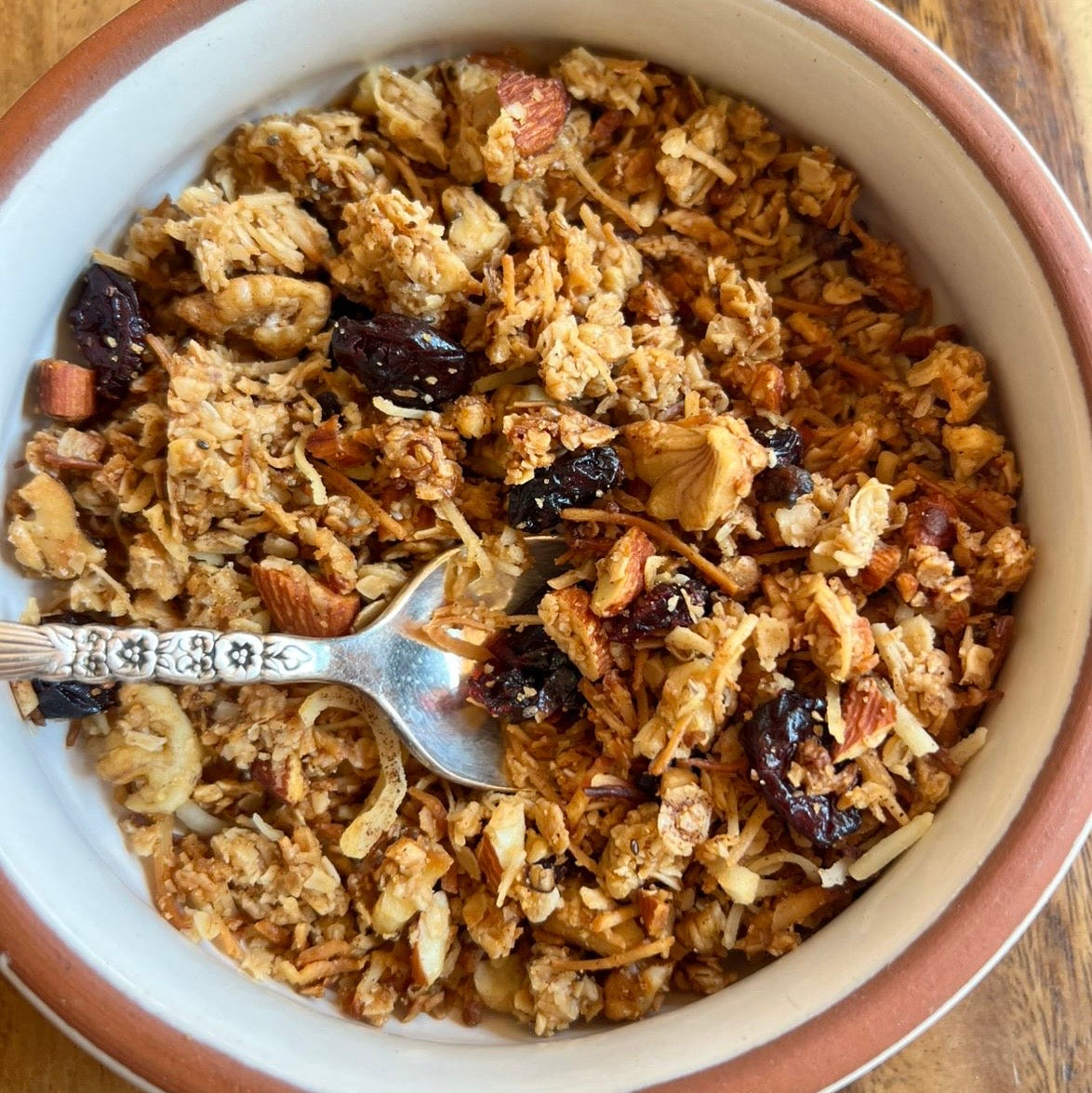 *NEW* Fresh Baked Granola / Granola horneada fresca